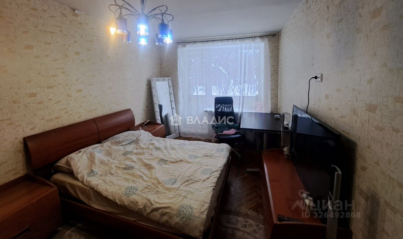 Продажа 2-комн квартиры на вторичном рынке улица Константина Царева, 14
