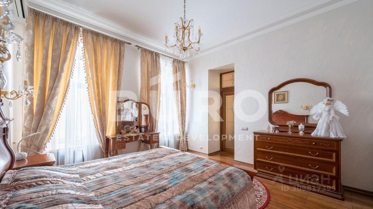 Продажа 3-комн квартиры на вторичном рынке Тверская улица, 14