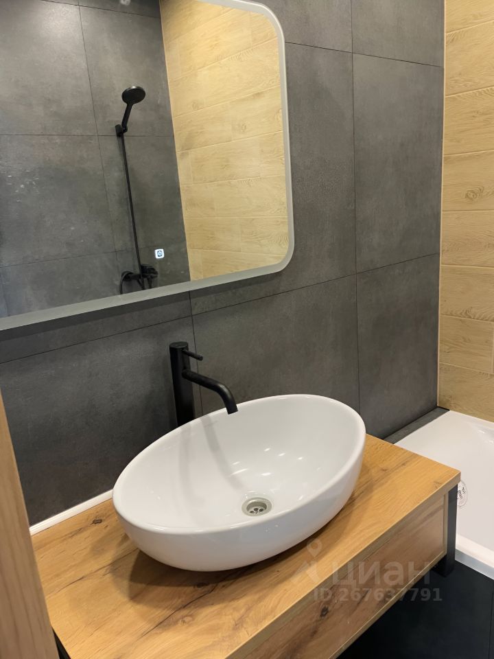 Аренда 2-комн квартиры на вторичном рынке Новоивановское рп, бульвар Эйнштейна, 1