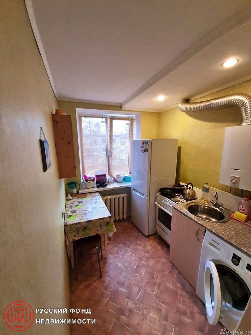 Продажа 1-комн квартиры на вторичном рынке Петергоф г., Путешественника Козлова ул. ,  д. 20