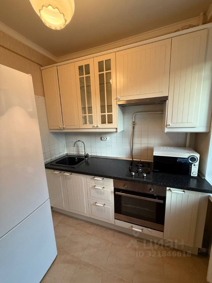 Продажа 1-комн квартиры на вторичном рынке улица Заморенова, 5С1