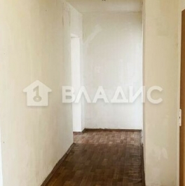 Продажа 3-комн квартиры на вторичном рынке Нахабино, ул Красноармейская,  д. 44,  к. 1