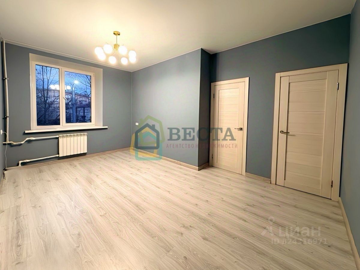 Продажа 4-комн квартиры на вторичном рынке улица Бабушкина, 20