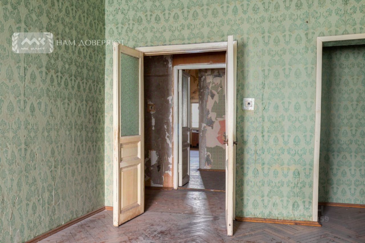 Продажа 3-комн квартиры на вторичном рынке Невский проспект, 139