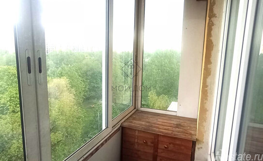 Продажа 1-комн квартиры на вторичном рынке Есенинский б-р,  д. 3