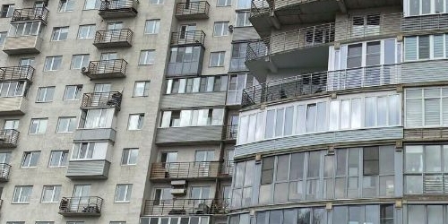 3-комн квартира проспект Славы, 51