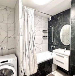 Продажа 1-комн квартиры на вторичном рынке Новороссийская улица,  д. 16 к2