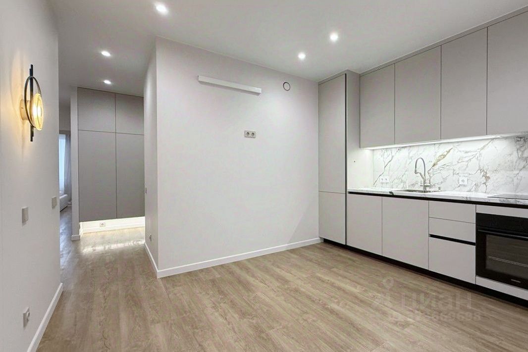 Продажа 2-комн квартиры на вторичном рынке бульвар Измайловский, 11