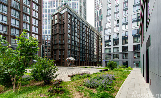 Продажа 3-комн квартиры на вторичном рынке улица Годовикова