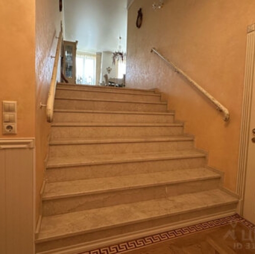 4-комн квартира Поведники, Центральная улица,  д. 18