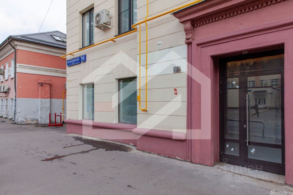 Продажа торгового помещения Красносельская Верхн. ул