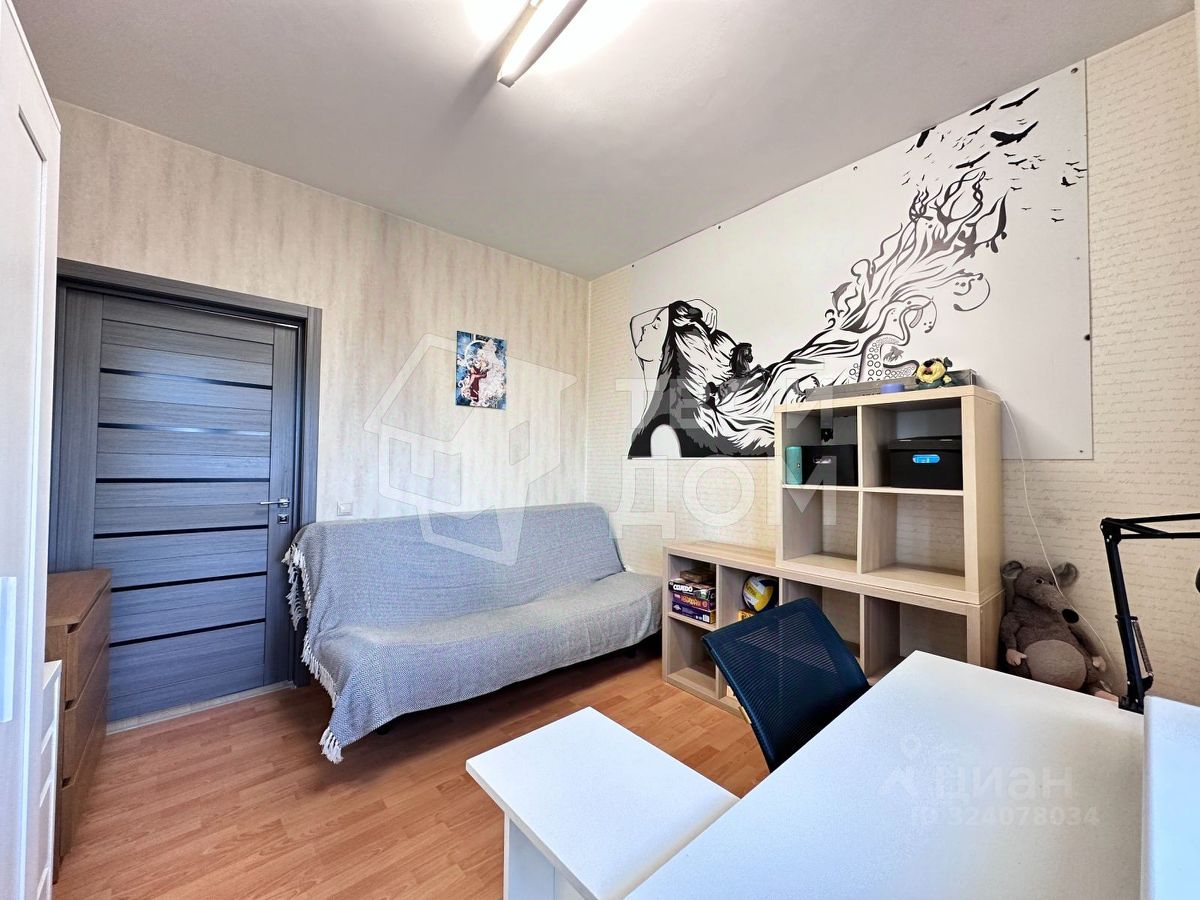 Продажа 3-комн квартиры на вторичном рынке улица Ткачей, 68к2