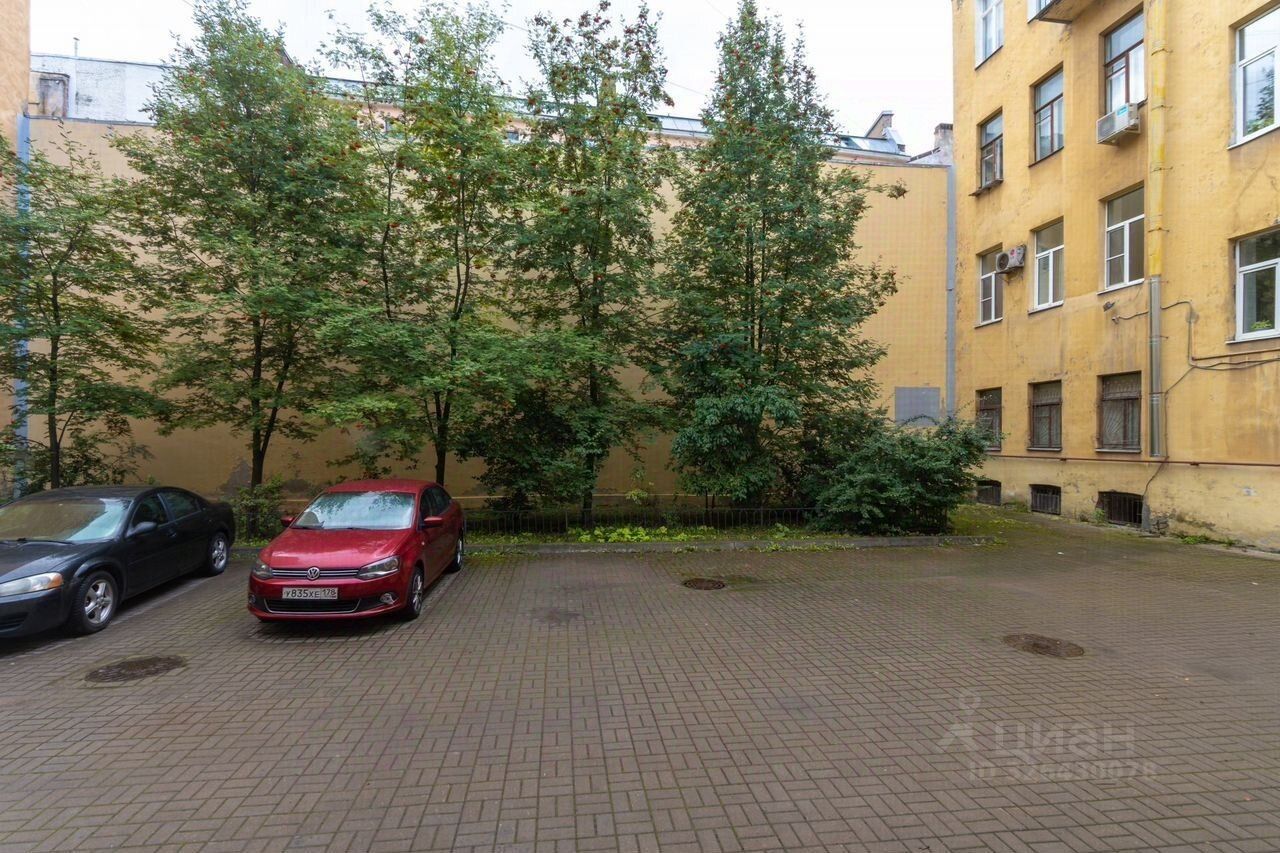 Продажа 2-комн квартиры на вторичном рынке улица Марата, 20Г