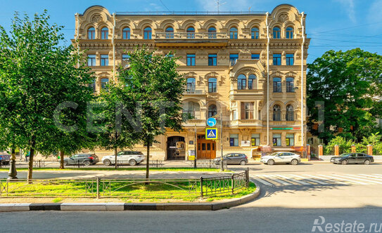 Продажа 3-комн квартиры на вторичном рынке ул Фурштатская,  д. 20