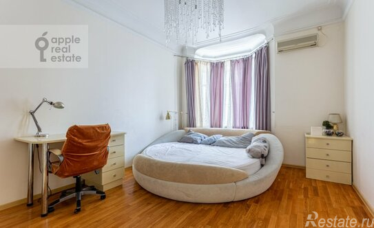 Аренда 3-комн квартиры на вторичном рынке Смоленский 1-й пер,  д. 22/10