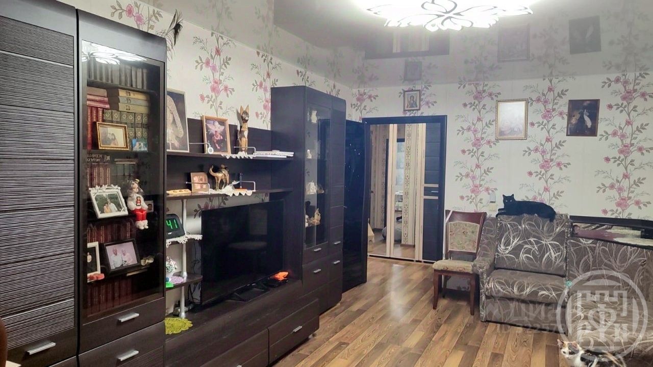 Продажа 1-комн квартиры на вторичном рынке Рощино пгт, улица Социалистическая, 15