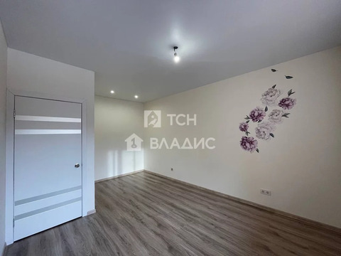 Продажа 1-комн квартиры на вторичном рынке Свердловский, улица Строителей,  д. 14