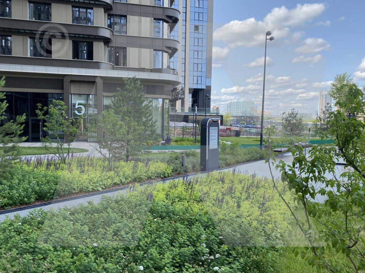 Продажа 5-комн квартиры на вторичном рынке улица Василия Ланового, 5