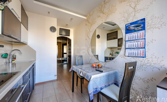 Продажа 2-комн квартиры на вторичном рынке Парашютная улица,  д. 54