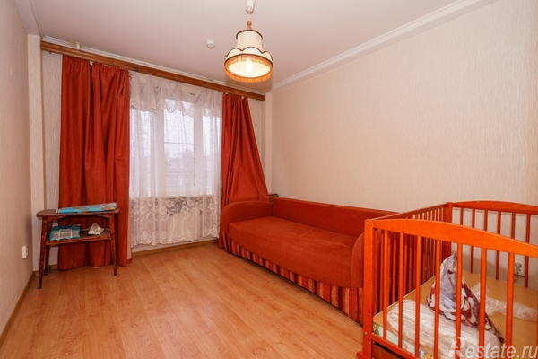 Продажа 2-комн квартиры на вторичном рынке Стрельбищенская ул,  д. 10