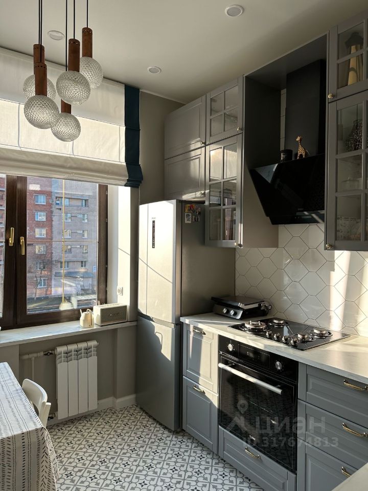 Продажа 2-комн квартиры на вторичном рынке улица Победы, 4