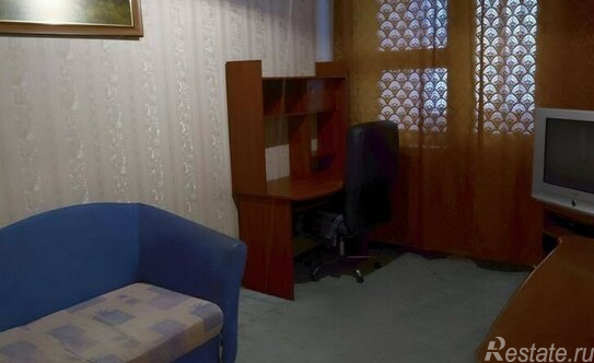 Продажа 3-комн квартиры на вторичном рынке Братиславская улица