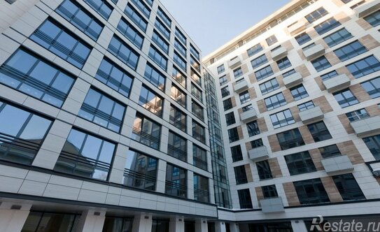 Продажа 7-комн квартиры на вторичном рынке Казарменный пер,  д. 3