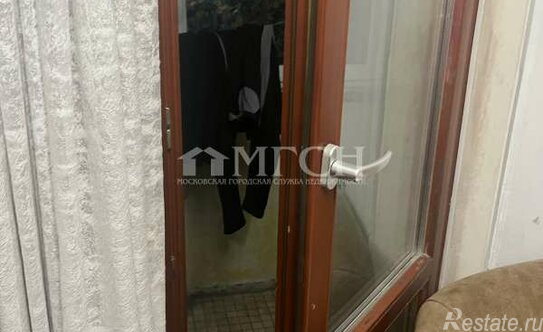 Продажа 3-комн квартиры на вторичном рынке улица Мусы Джалиля,  д. 17 к2