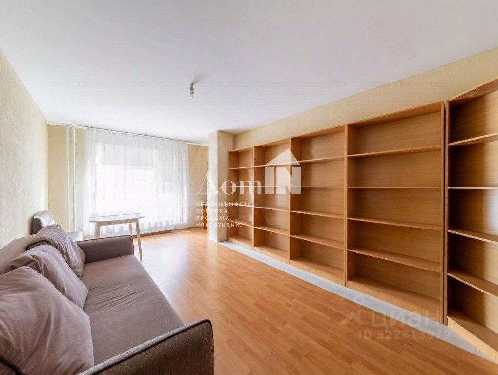 Продажа 1-комн квартиры на вторичном рынке Мурино, улица Шоссе в Лаврики, 67