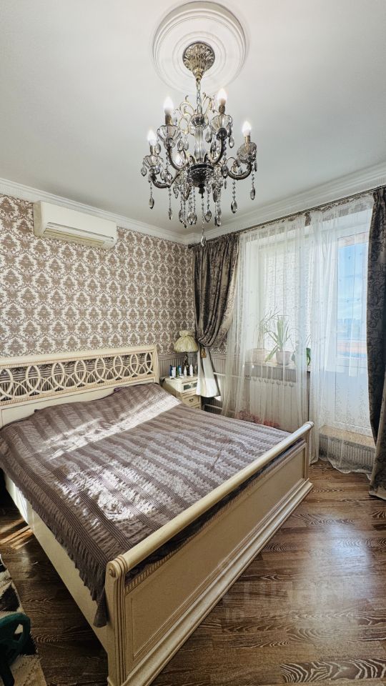 Продажа 3-комн квартиры на вторичном рынке Мытищи, улица Комарова, 2к2