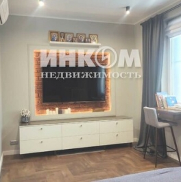 Продажа 2-комн квартиры на вторичном рынке улица Лётчика Ульянина,  д. 7