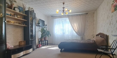 3-комн квартира улица Академика Семёнова,  д. 21