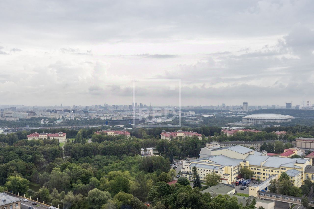 Продажа 3-комн квартиры на вторичном рынке Мосфильмовская улица, 8