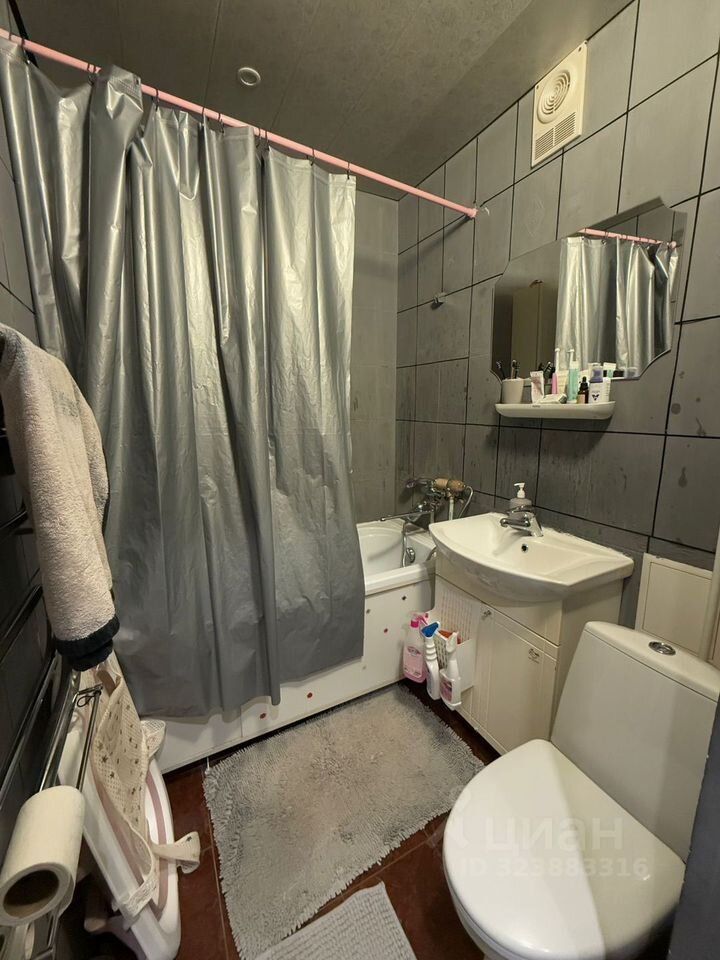 Продажа 2-комн квартиры на вторичном рынке Сергиев Посад, Стахановская улица, 8/40