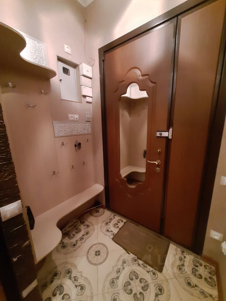 Продажа 3-комн квартиры на вторичном рынке Кузнецовская улица, 48