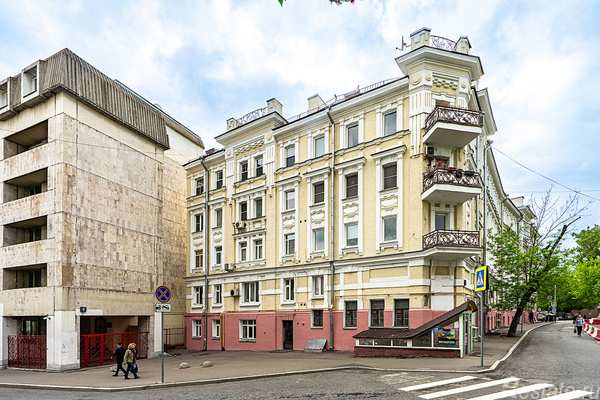 Продажа 2-комн квартиры на вторичном рынке Тимура Фрунзе ул,  д. 8/5