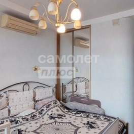 Продажа 3-комн квартиры на вторичном рынке Нежинская улица,  д. 8 к1