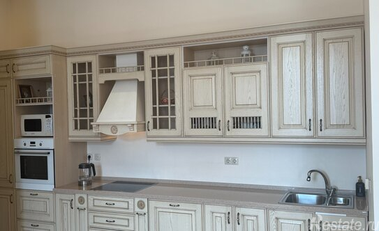 Продажа 3-комн квартиры на вторичном рынке Дегтярный пер,  д. 5 с1