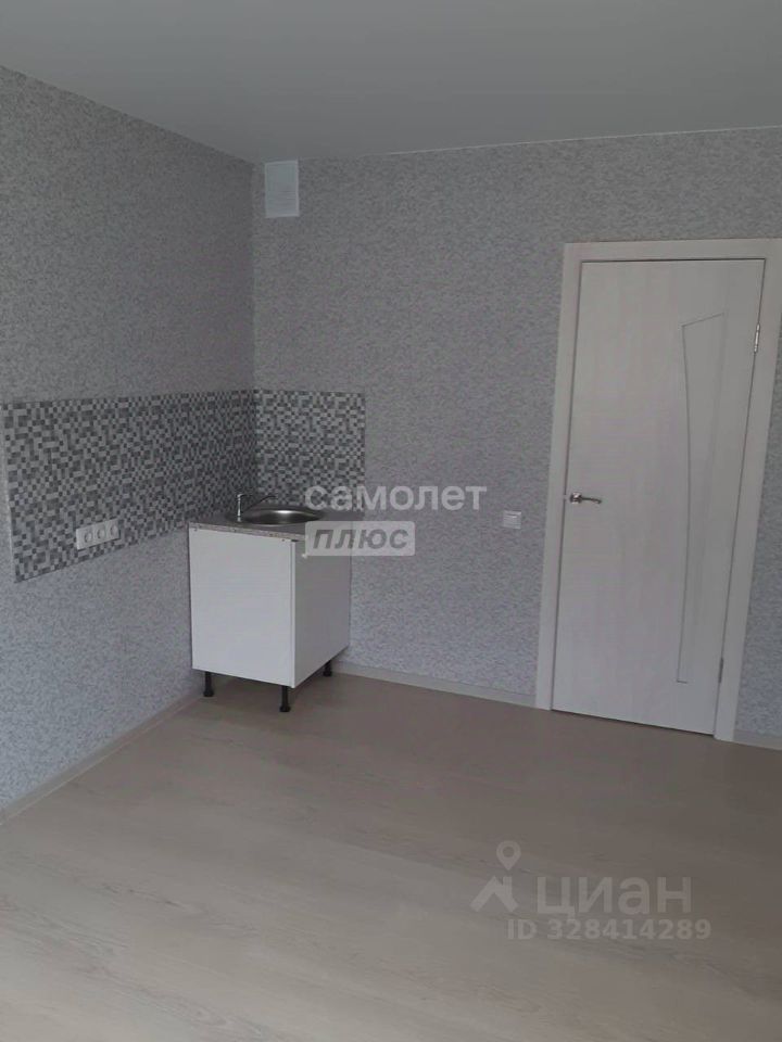 Продажа 1-комн квартиры на вторичном рынке с. Строкино, улица 1-я Солнечная, 2А