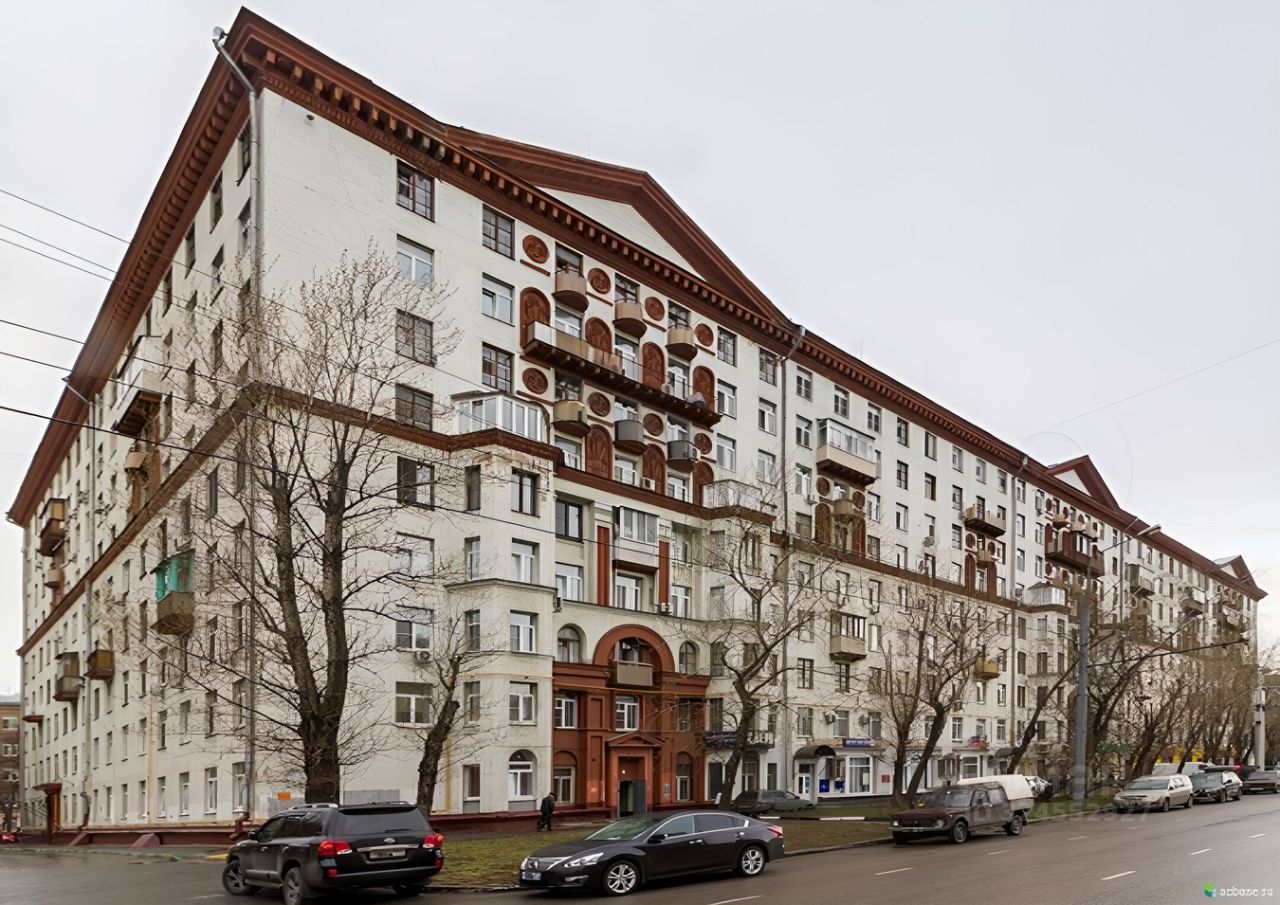 Продажа 5-комн квартиры на вторичном рынке проспект Буденного, 30/8
