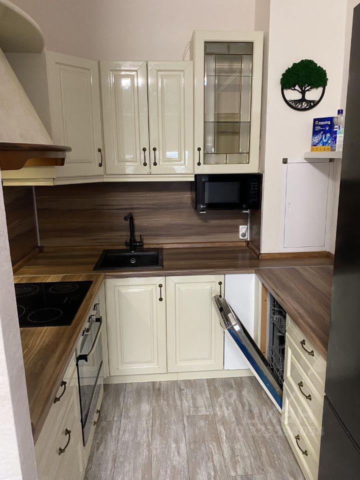 Аренда 2-комн квартиры на вторичном рынке шоссе Остафьевское, 14к1