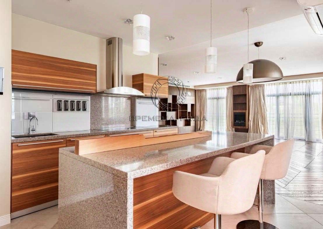 Продажа 5-комн квартиры на вторичном рынке улица Фотиевой,  д. 6к1