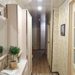 Продажа 3-комн квартиры на вторичном рынке Кремиченка, Овражная улица,  д. 15