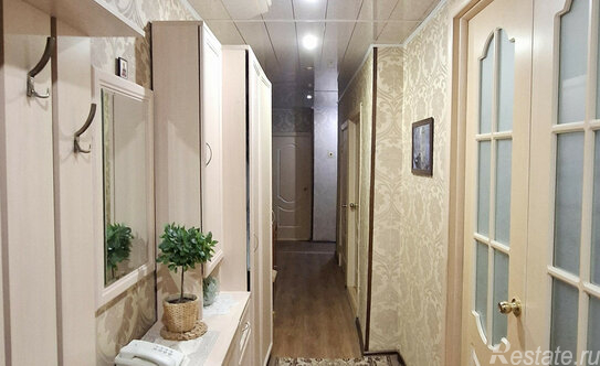 Продажа 3-комн квартиры на вторичном рынке Кремиченка, Овражная улица,  д. 15