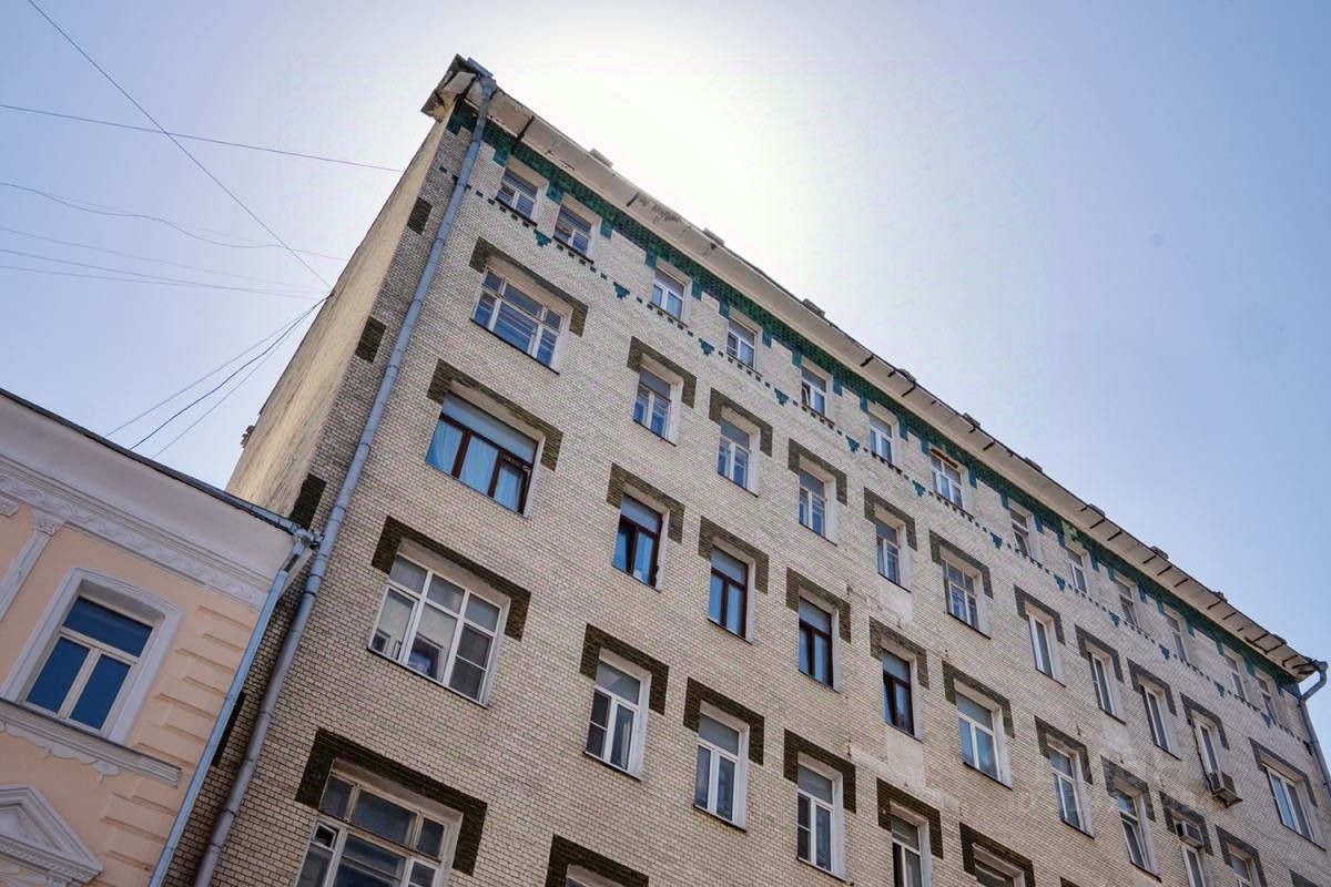 Продажа 4-комн квартиры на вторичном рынке Казарменный переулок, 8С1