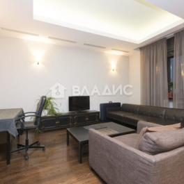 Продажа 6-комн квартиры на вторичном рынке Октябрьский переулок,  д. 5