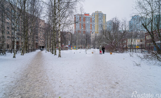 Продажа 2-комн квартиры на вторичном рынке Просвещения пр-кт,  д. 39,  к. 1