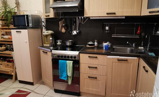 Продажа 2-комн квартиры на вторичном рынке Бухарестская М. ул,  д. 5 к2