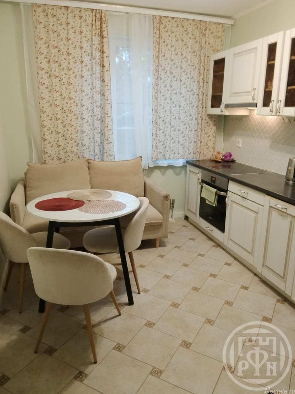 Продажа 2-комн квартиры на вторичном рынке Кузьмоловский пос., Придорожная ул. ,  д. 1,  к. 4