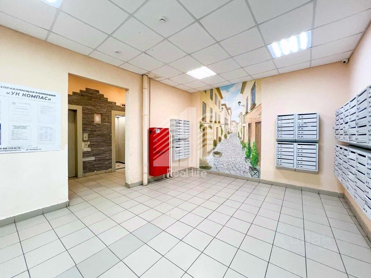 Продажа студии Южный мкр, улица Курыжова, 30